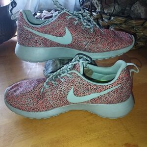 Nike Women's Red and Gray Sneakers